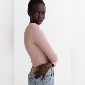 H&M Ribbed Long-Sleeve Tee – Light Dusty Pink, Size M, NWT